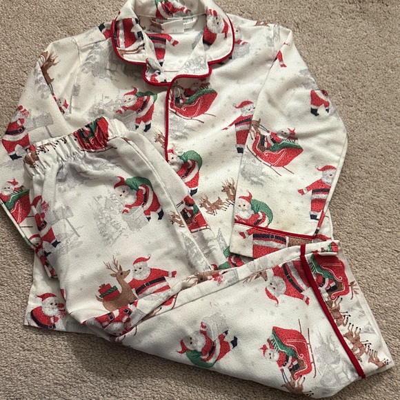 Pottery Barn Kid’s Heritage Flannel Santa Christmas Holiday Pajamas - Picture 3 of 8